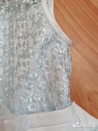 Нарядное платье