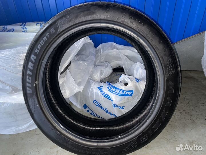 Maxxis Victra Sport VS5 245/45 R19 102Y