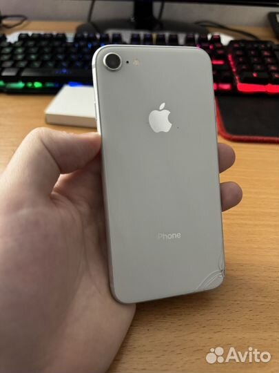 iPhone 8, 64 ГБ