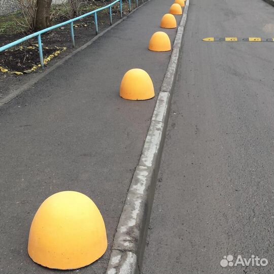 Полусферы бетонные