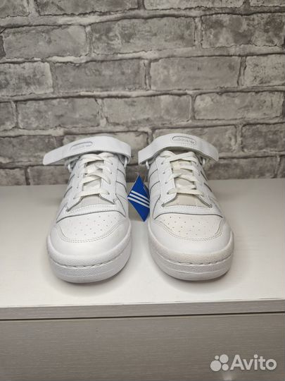 Кроссовки adidas Forum