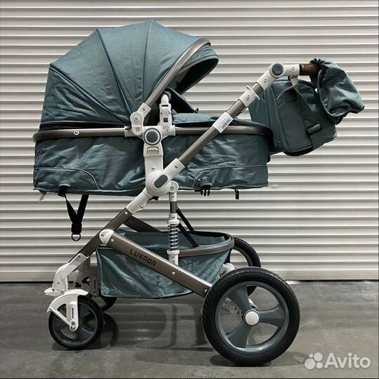 Коляска для новорождённых