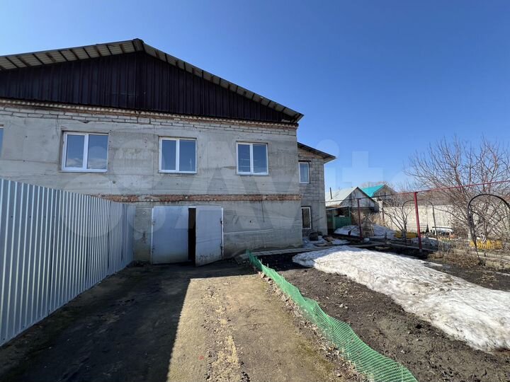 Дом 201,6 м² на участке 10 сот.