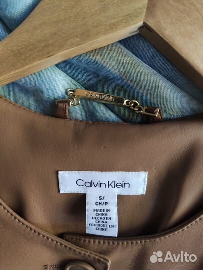 Лёгкое пальто без ворота Calvin Klein
