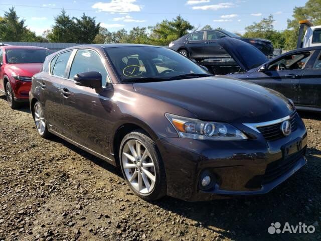 В разборе Lexus CT 2012 год