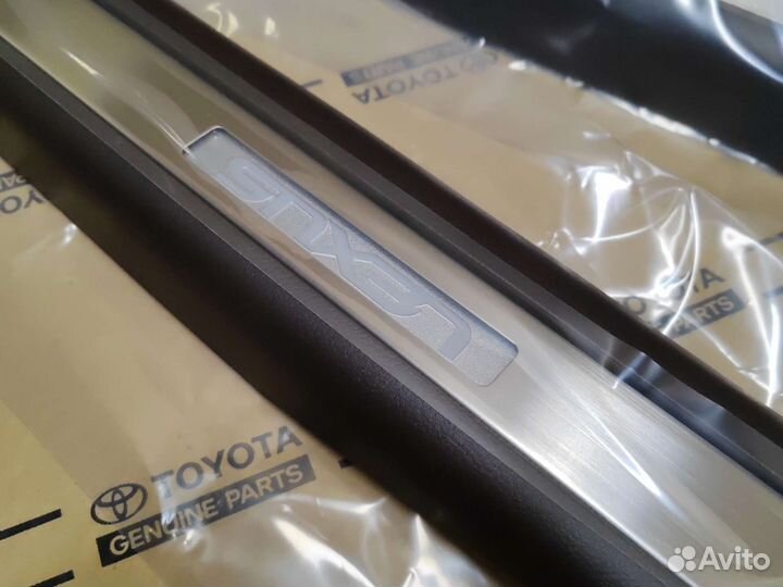 Накладки порогов с подсветкой lexus rx 2015-2023