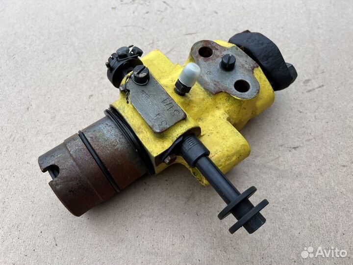 Топливный насос 10Д100.27.101сб новый