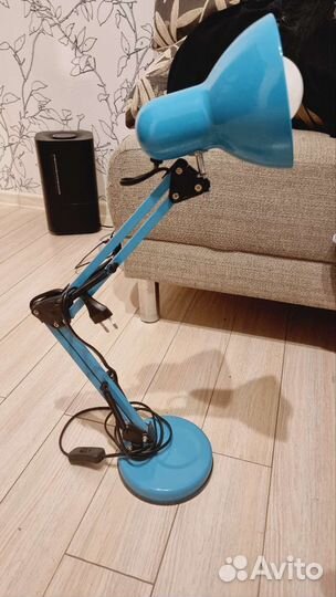 Лампа настольная, новая, рабочая. Бирюза цвет