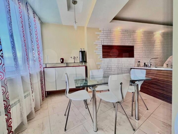 4-к. квартира, 220 м², 13/14 эт.