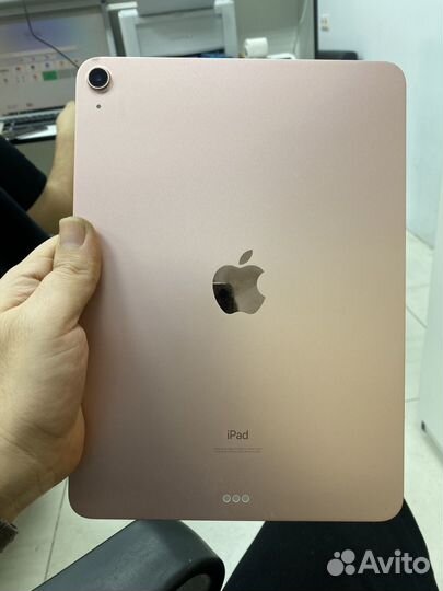 iPad air 4 64gb wi fi