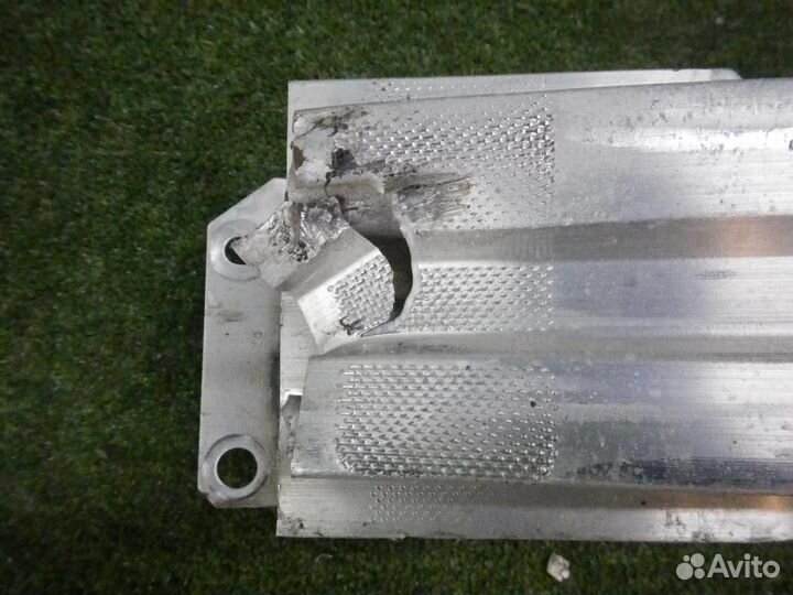 Усилитель заднего бампера Mercedes-Benz C-Class