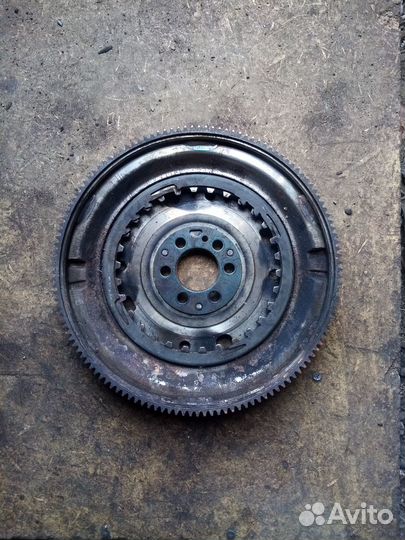 Маховик к Volkswagen Golf 6 2008-2015