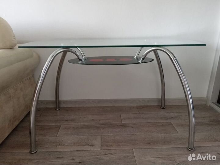 Кухонный стол