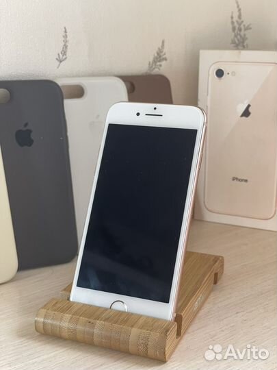 iPhone 8, 64 ГБ