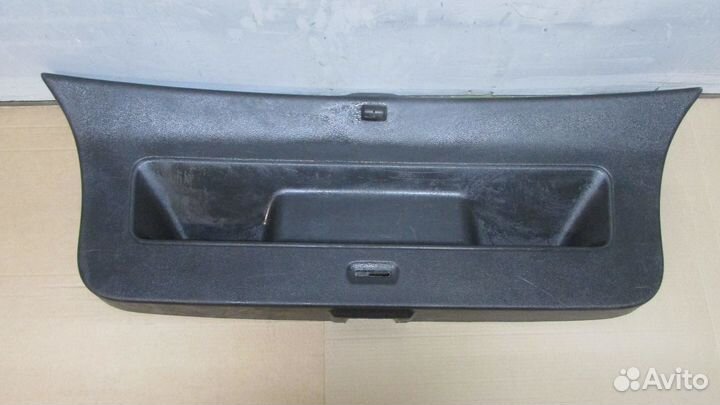 VW Polo 5 HB обшивка двери багажника хэтчбек