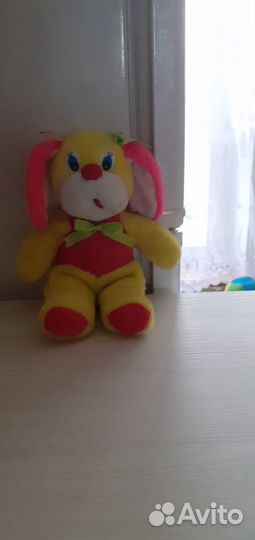 Продам мягкую игрушку собачку в отличном состоянии