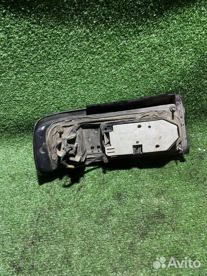 Фонарь задний правый Nissan sanny B13