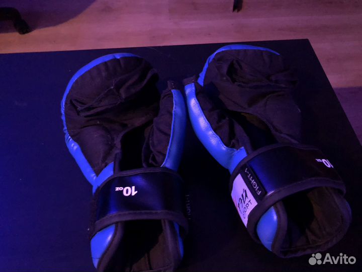 Перчатки для рукопашного боя