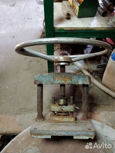 Пресс штамповочный пш