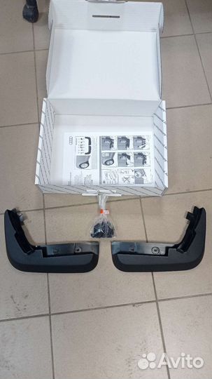 Брызговики передние audi a6 11-14 год