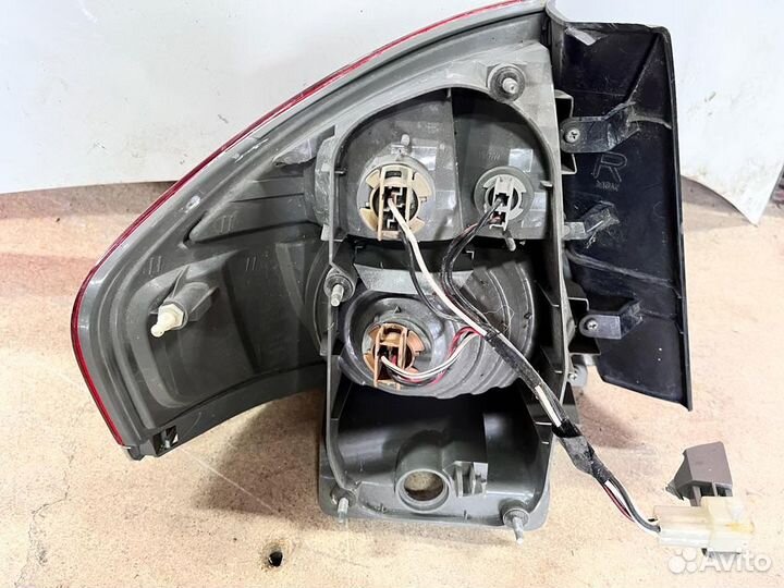 Фонарь задний правый Subaru Legacy B4, BL5