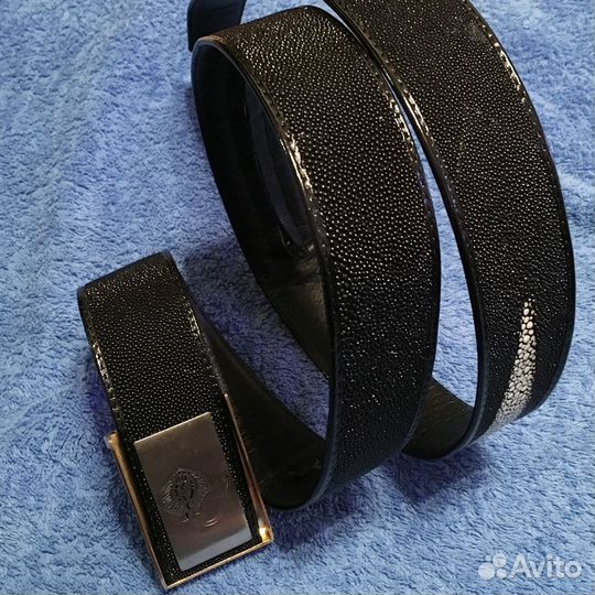 Мужской ремень из кожи ската, пряжка- шпилька