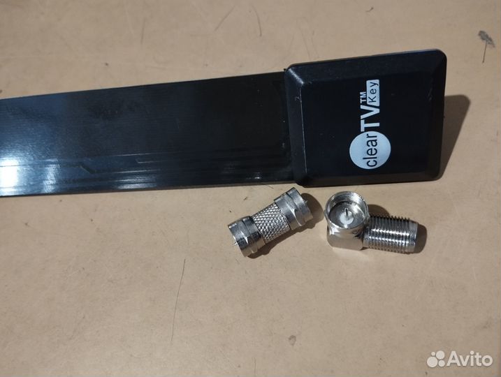 Телевизионная комнатная антенна