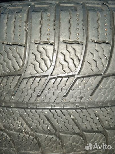 Michelin X-Ice XI3 215/65 R16