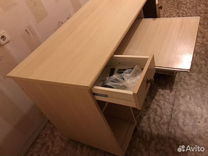 Компьютерный стол