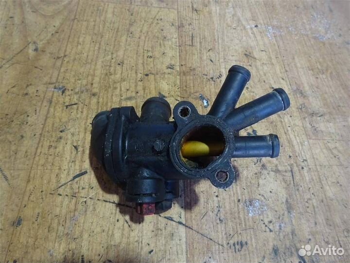 Корпус термостата Volkswagen Golf II/Jetta II 198