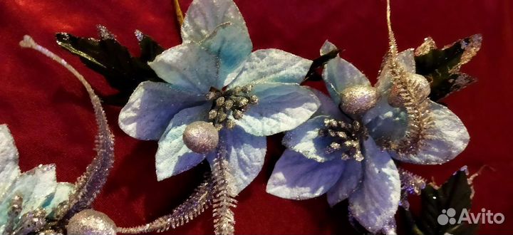 Новогоднее украшение, декор, голубые цветы