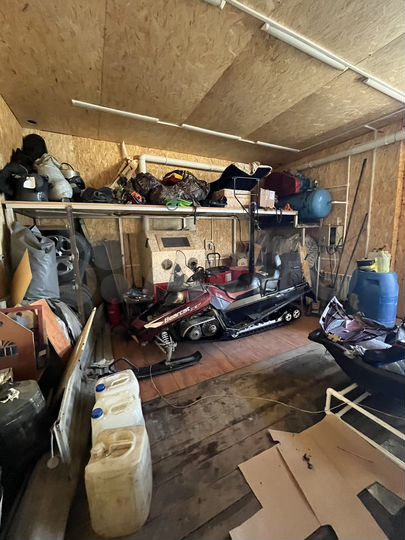 Гараж, > 30 м²