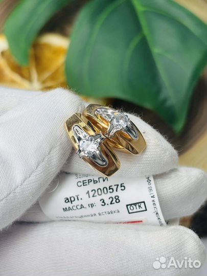 Золотые серьги с сердцевиной