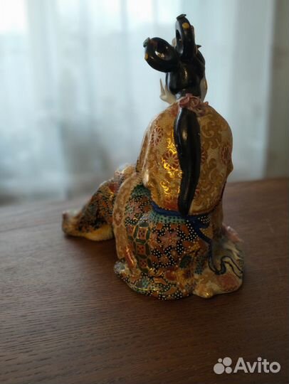Китайская статуэтка