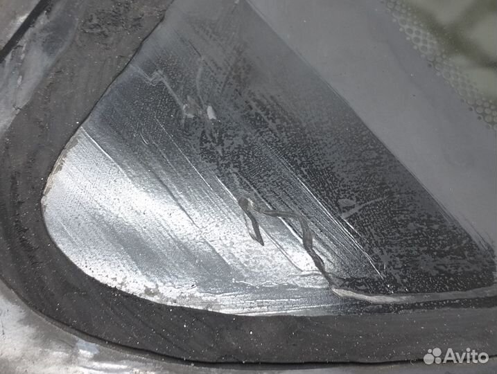 Стекло кузовное глухое Range Rover Sport