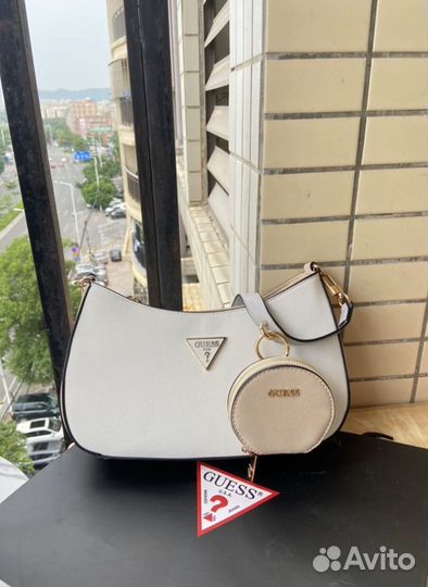 Сумка guess новая