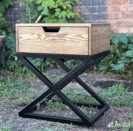 Тумбочка прикроватная