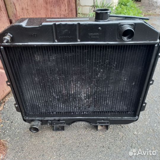 Радиатор на УАЗ 469