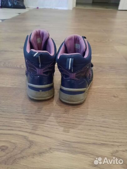 Ботинки демисезонные для девочки 28 размер