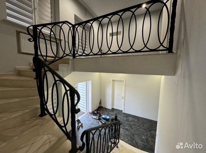 Кованые перила для лестниц
