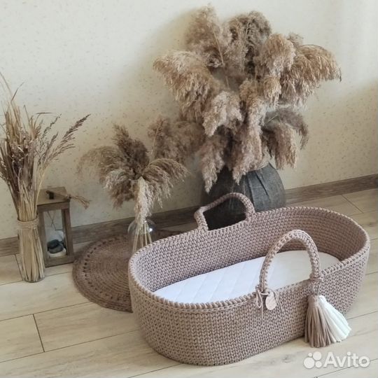 Люлька переноска вязаная