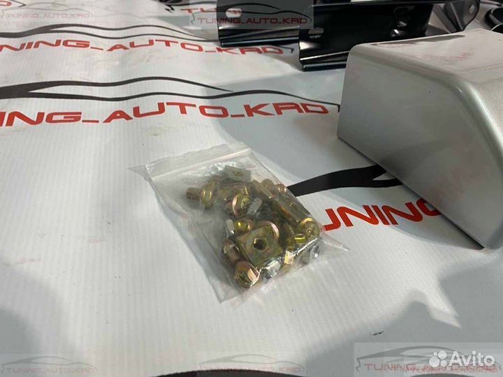 Подножки (пороги) Lexus LX 570 V3218