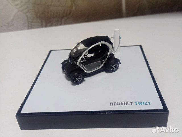 Модель 1:43 Renault Twizy Norev