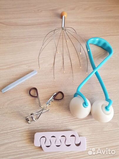 Массажер, щипцы для ресниц и пр