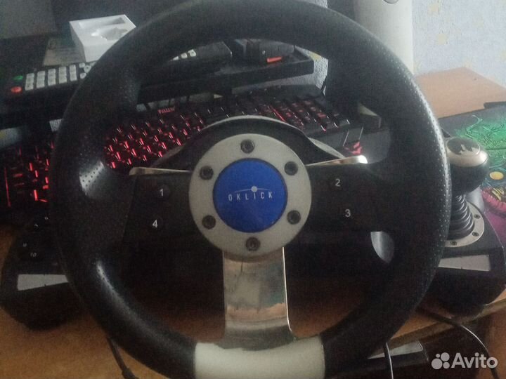 Игровой руль Oklick W-3 Sportline