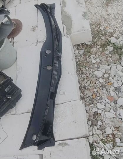 Жабо Nissan Presage u30