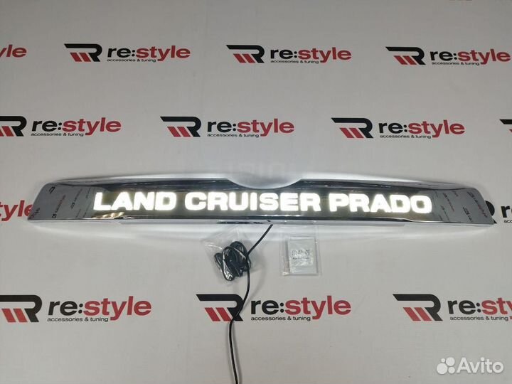Накладка на 5-ю дверь Land Cruiser Prado 150 D2085
