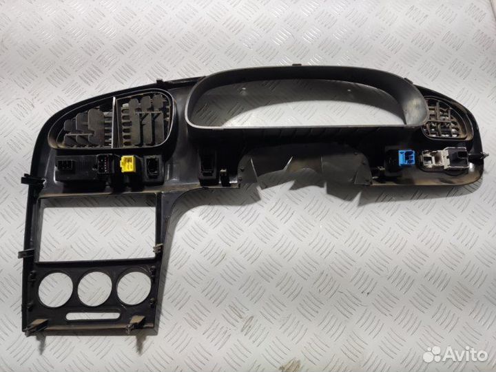 Накладка центральной консоли Kia Spectra 1.6 S6D