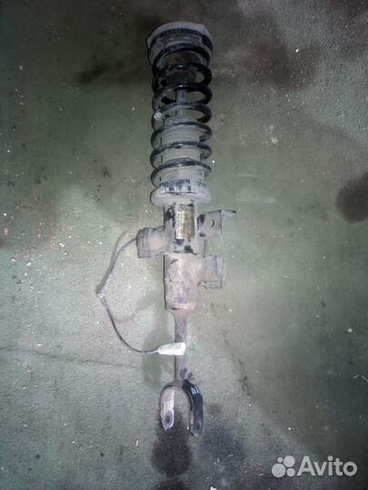 Амортизатор передний левый BMW 7-Series F01 F02