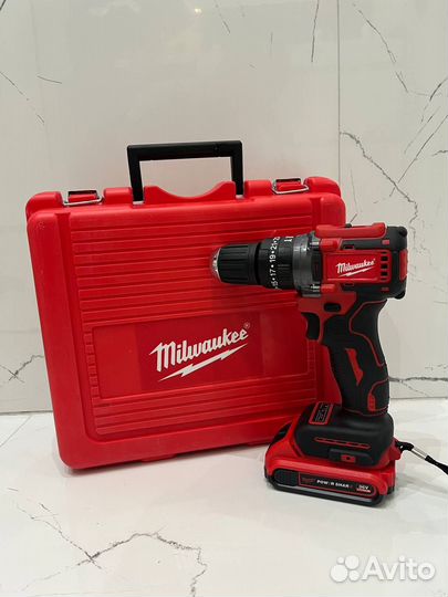 Шуруповерт Milwaukee 36V с двумя АКБ бесщеточный